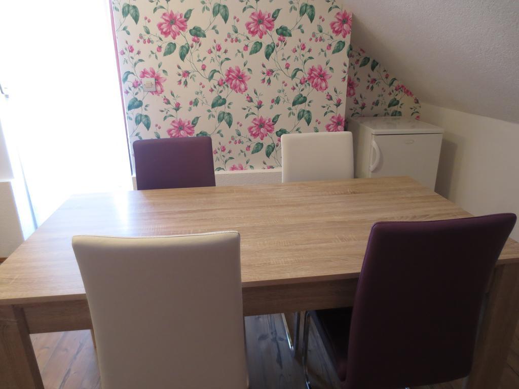 House Katja Hotel Jezerce Room photo