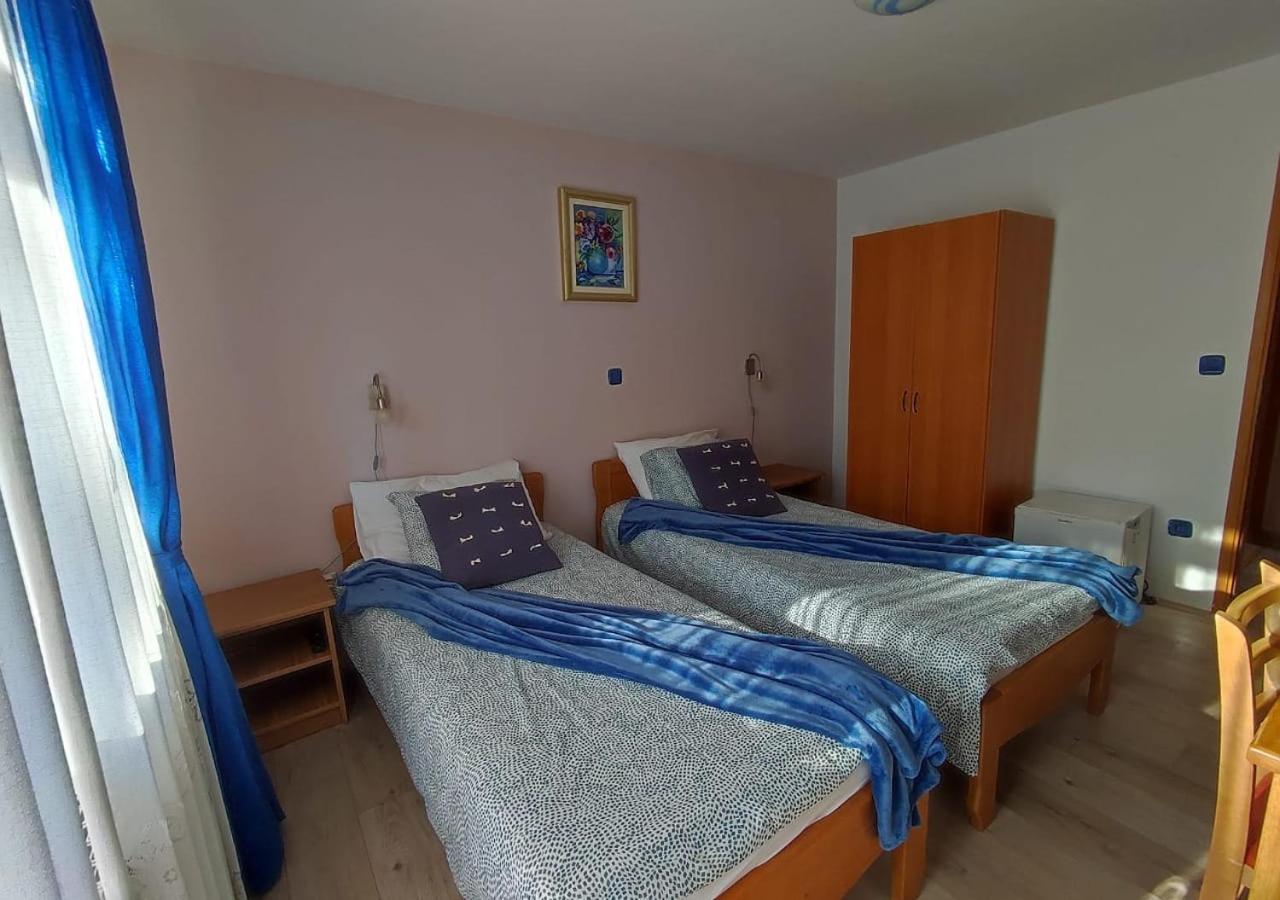 House Katja Hotel Jezerce Room photo