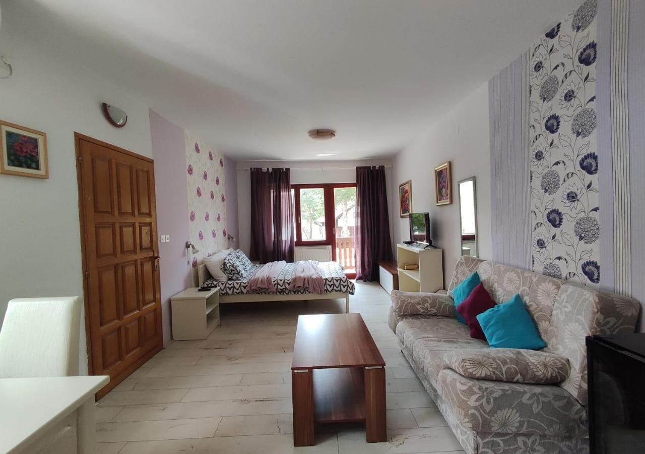 House Katja Hotel Jezerce Room photo