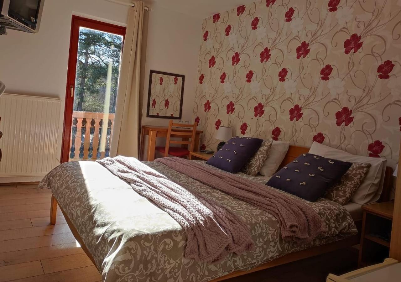 House Katja Hotel Jezerce Room photo