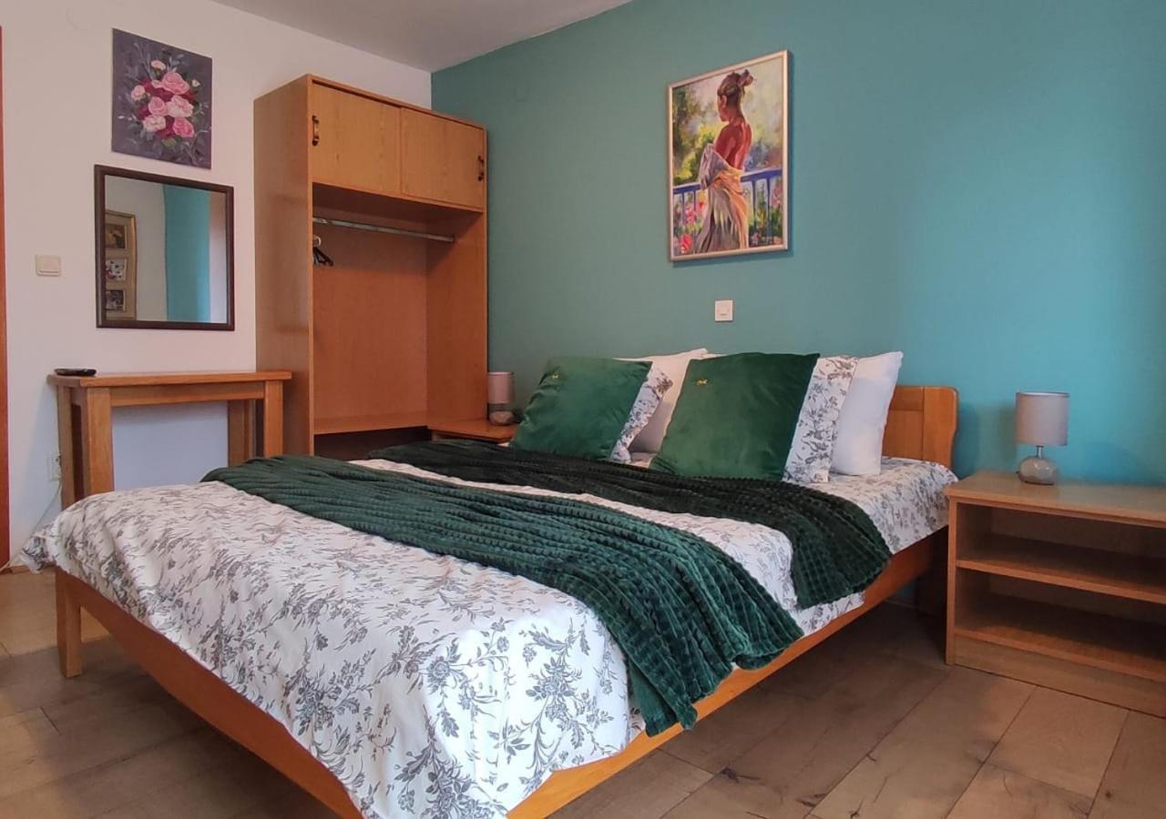 House Katja Hotel Jezerce Room photo