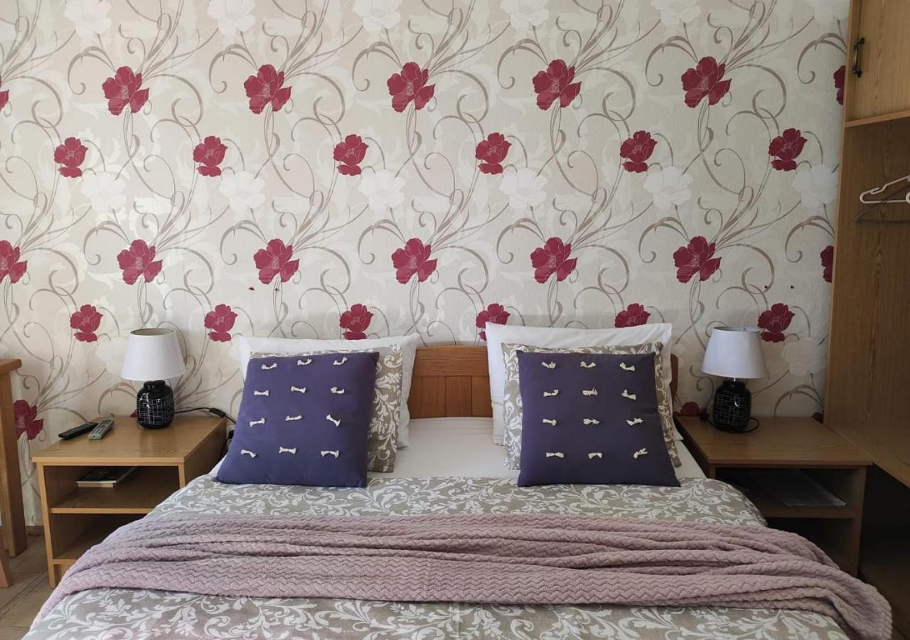 House Katja Hotel Jezerce Room photo